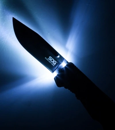 SOG Bladelight Folder Mini Black Knife + LED Flashlight (3" Black) BLT61-CP 5 SOG Bladelight Folder Mini Black Knife + LED Flashlight (3" Black) BLT61-CP - Image 3